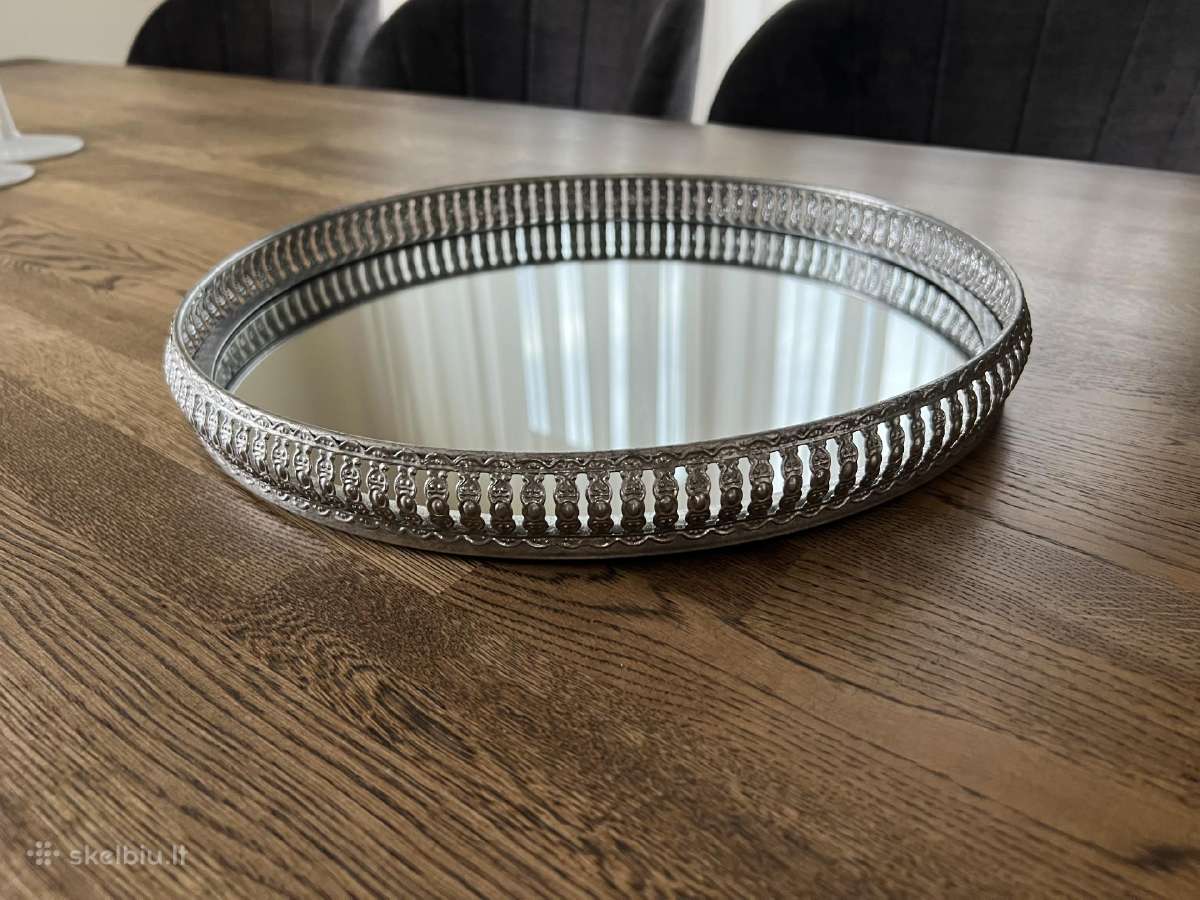 Didelis metalinis padėklas su veidrodžiu