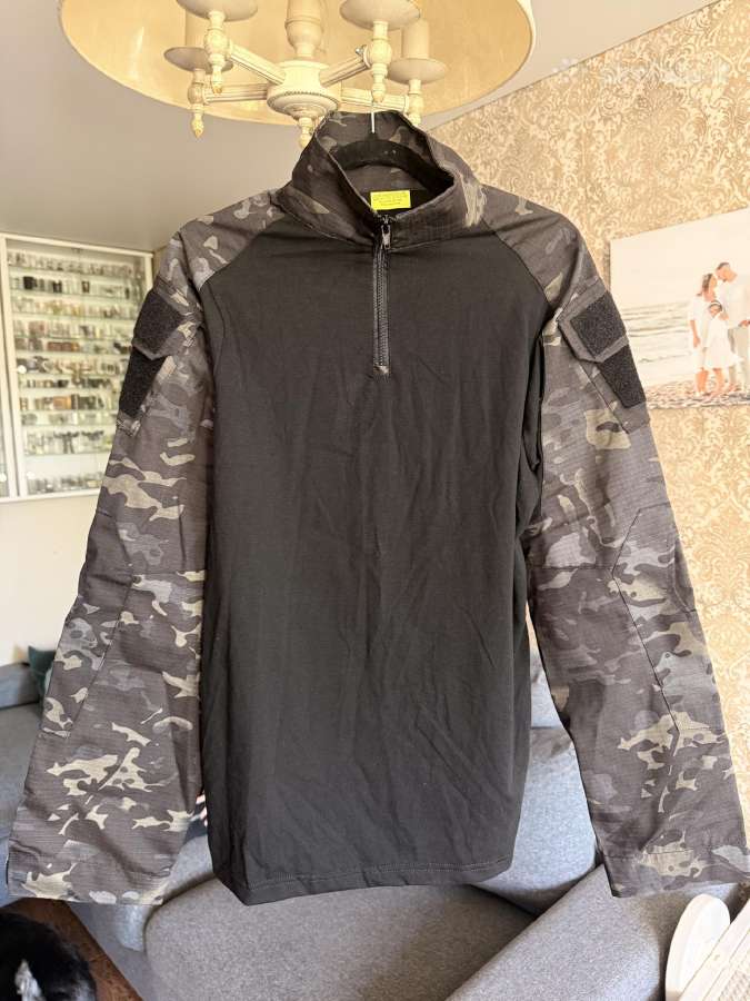 Airsofto juoda kamufliažinė apranga