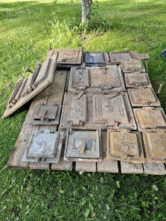 Senovinės ketaus krosnies dalys(durelės,juška)