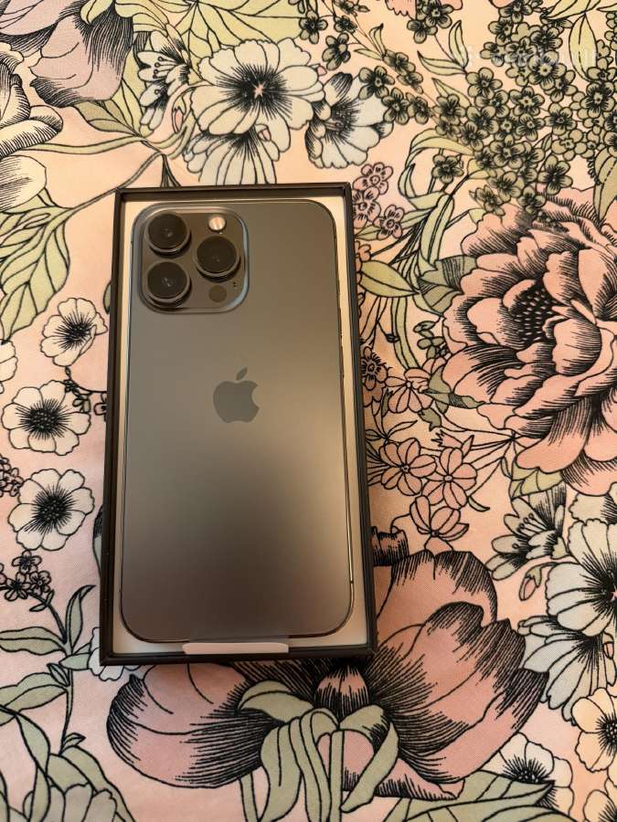 Parduodamas naujas iPhone 13 pro