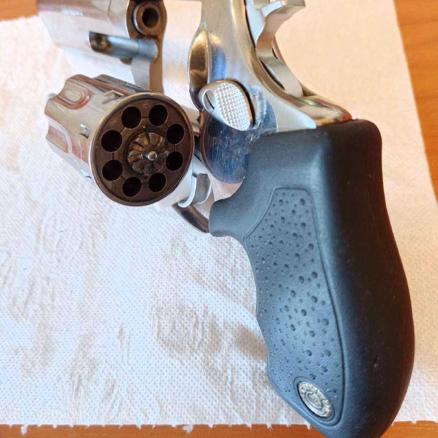 Revolveris Taurus 941 22wmr - nuotraukos Nr. 2