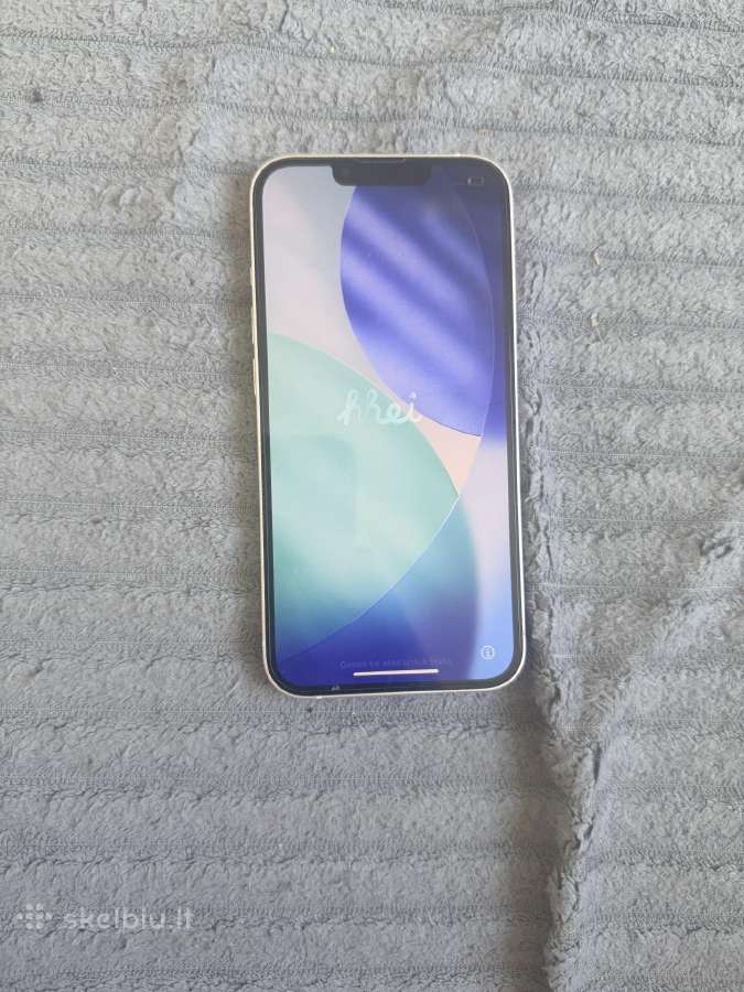 iPhone 13