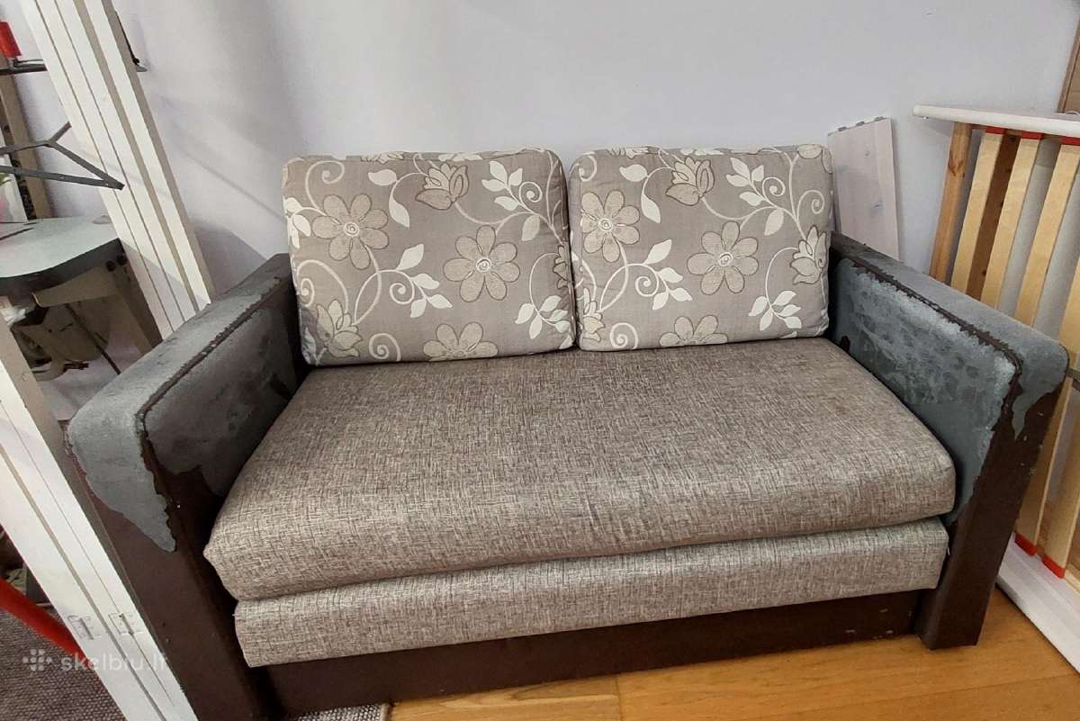 Atiduodama sofa