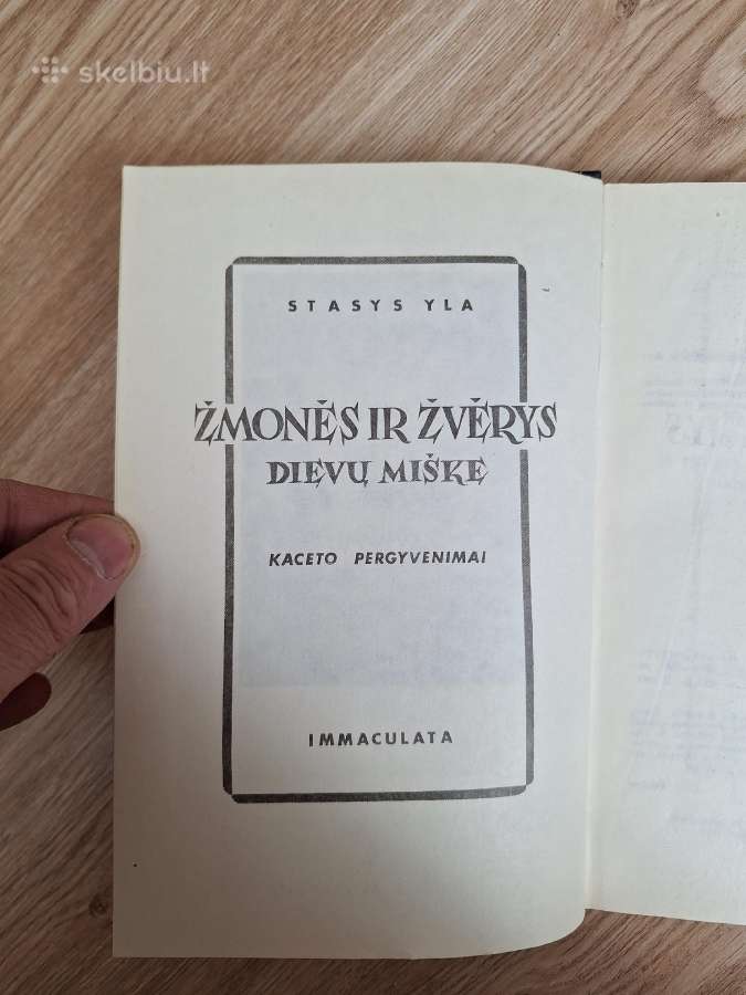 Žmonės ir žvėrys Dievų miške - nuotraukos Nr. 2