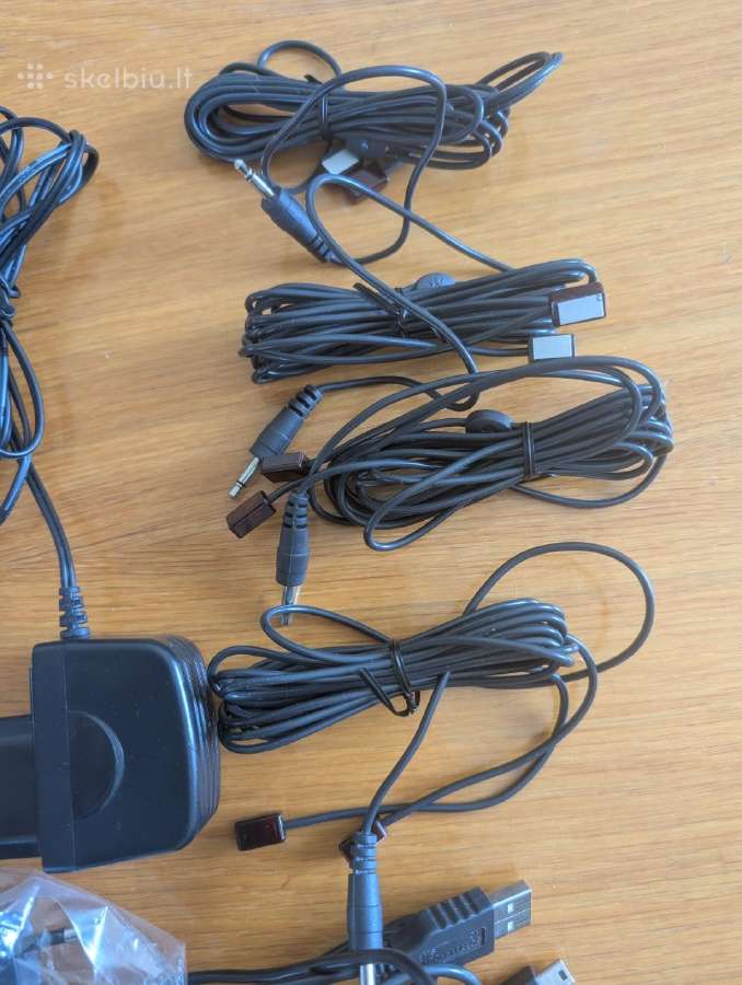 Logitech Harmony 895 pilnas komplektas - nuotraukos Nr. 5
