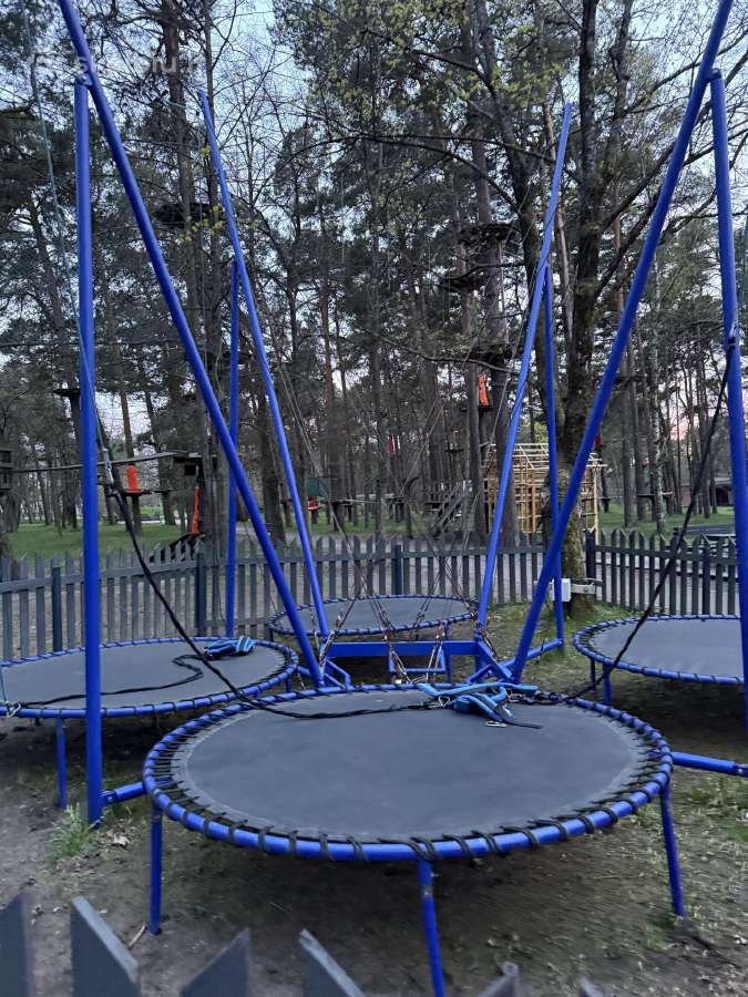 Trampolinai su gumom
