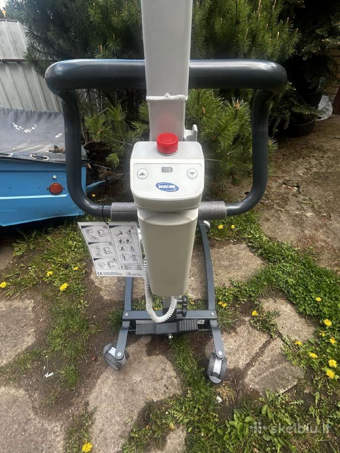 Elektrinis neįgaliojo keltuvas