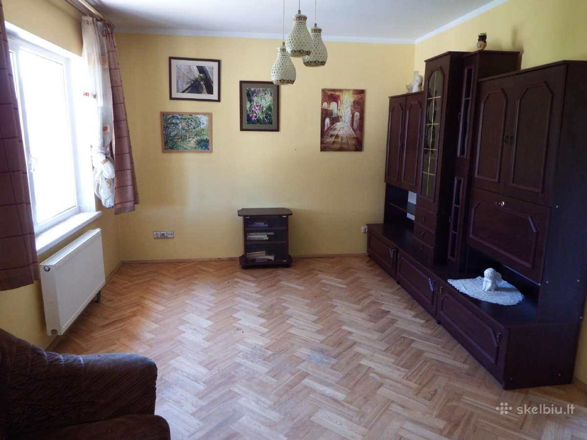 Rąstinis namas Varėnoje