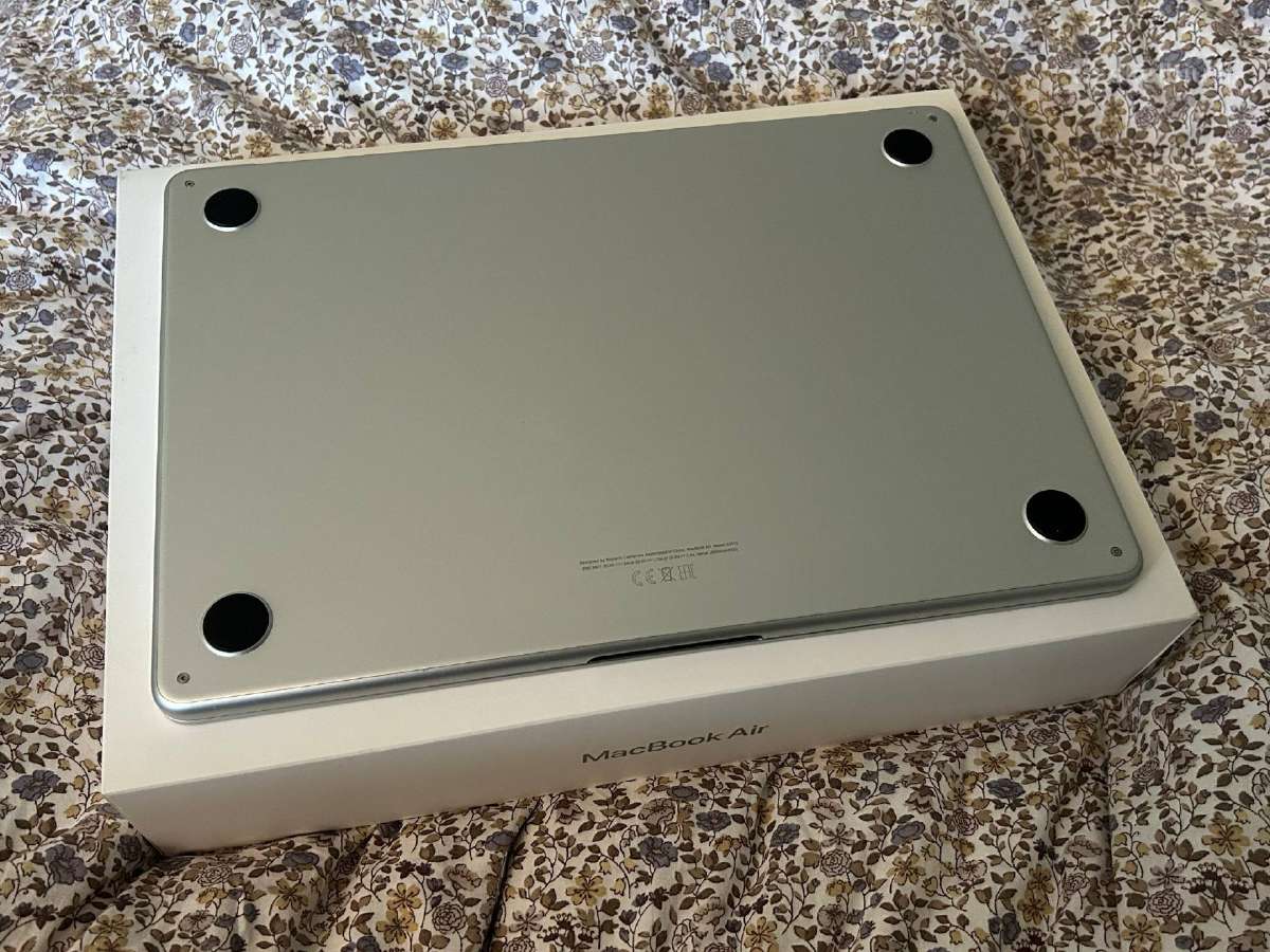 MacBook Air M3 13 (2024) – puikios būklė - nuotraukos Nr. 3