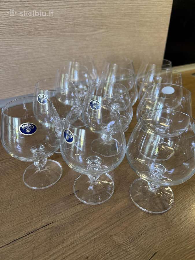 Parduodamos Bohemia taurės brendžiui