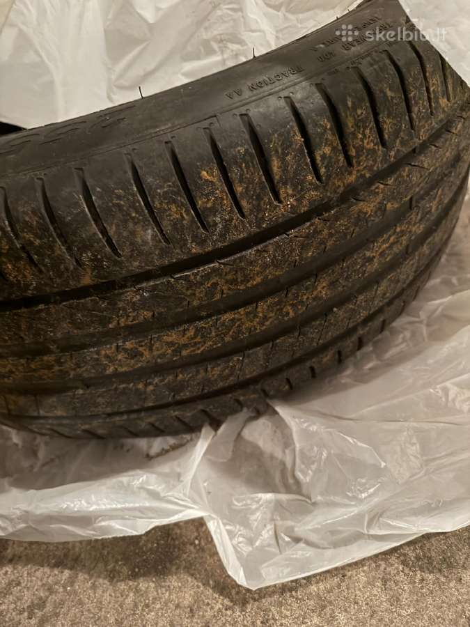 4 vnt. Pirelli Scorpion 255/45/r19