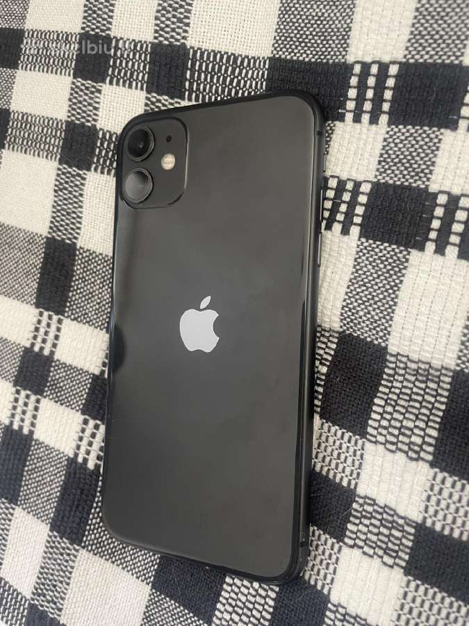 iPhone 11