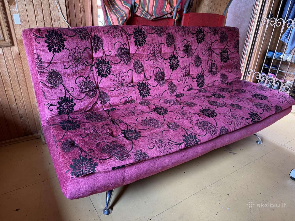 Dovanojama sofa lova