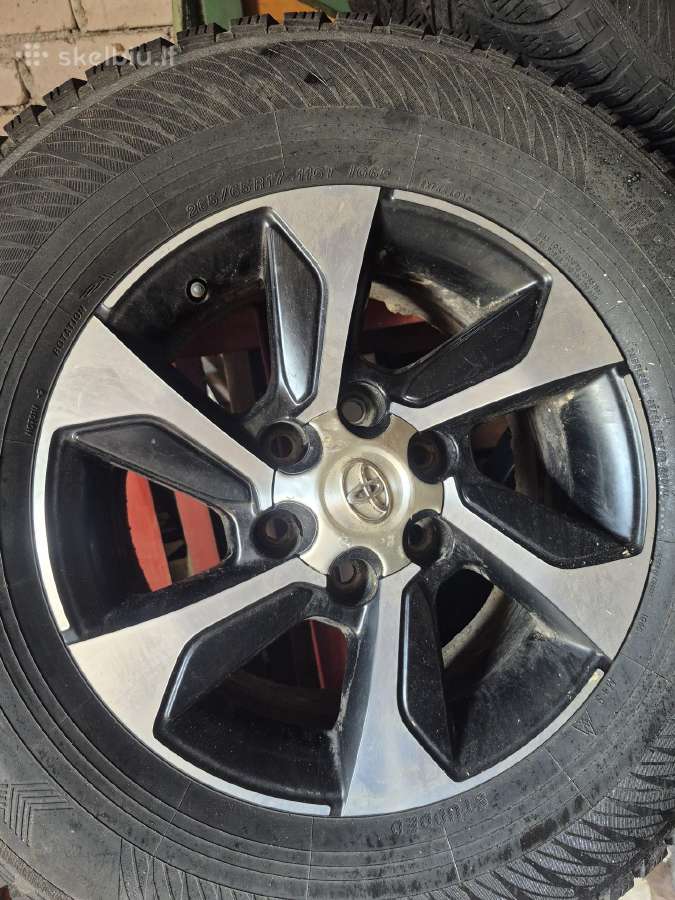 Tojota land cruiser