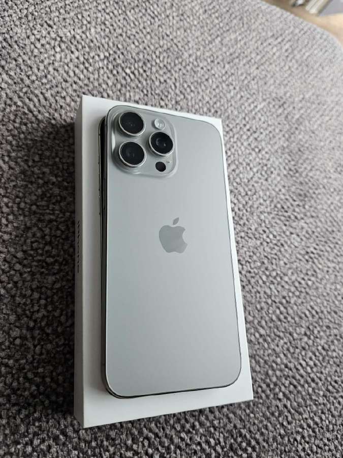 iPhone 15 Pro Max