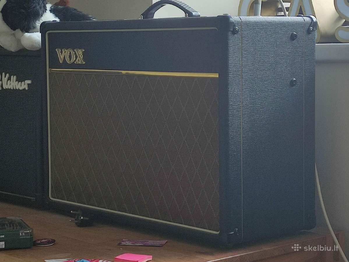 Vox Ac15cc1 gitaros kubas