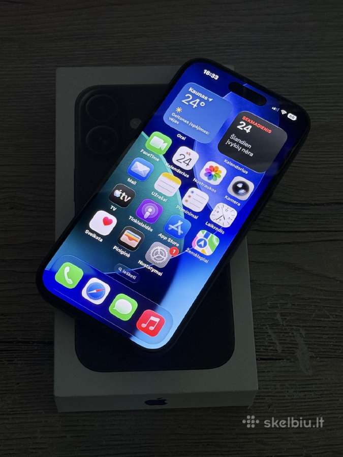 iPhone 16