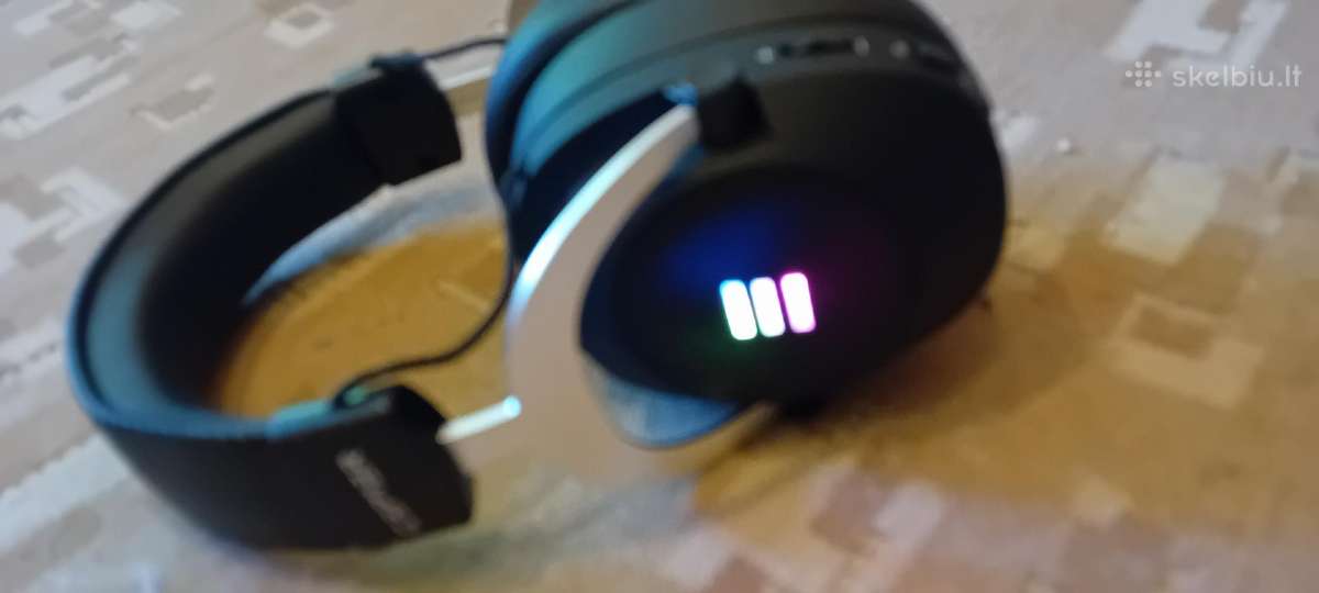 Cepter Tetra Bluetooth headphones