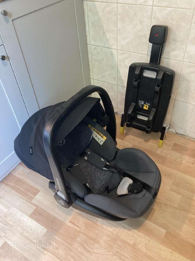 Maxi-cosi kėdutė su Isofix baze