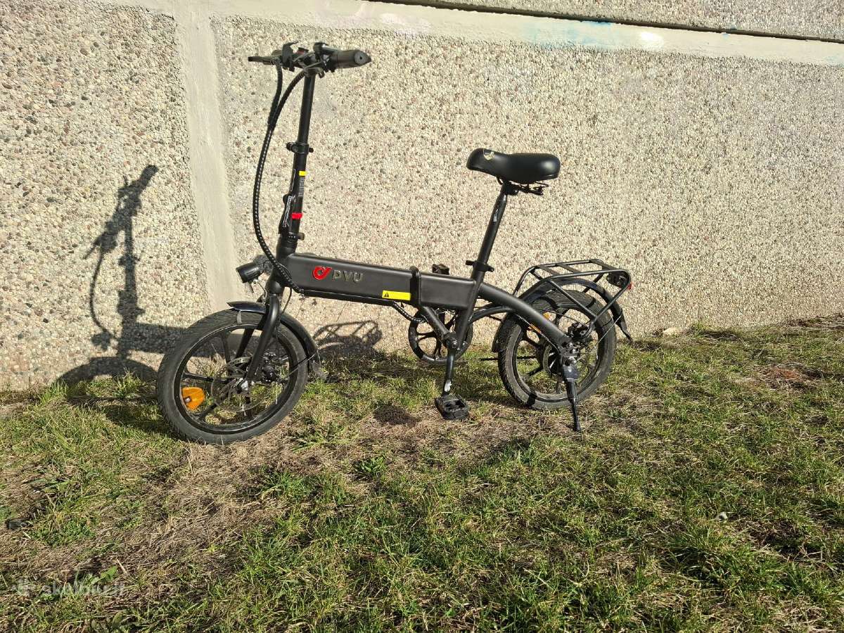 Parduodami du kompaktiški, el. Dviračiai Af1 pro