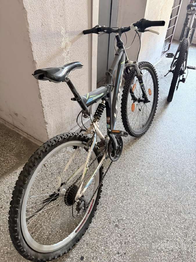 Parduodu 2 dviraciai uz 200 eur