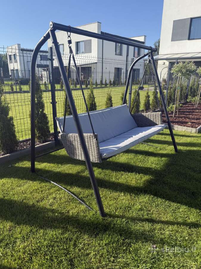Lauko supynes