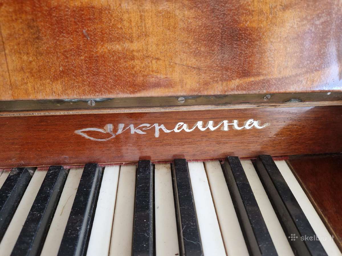 Parduodamas pianinas ,Ukraina" su kėdute - nuotraukos Nr. 3