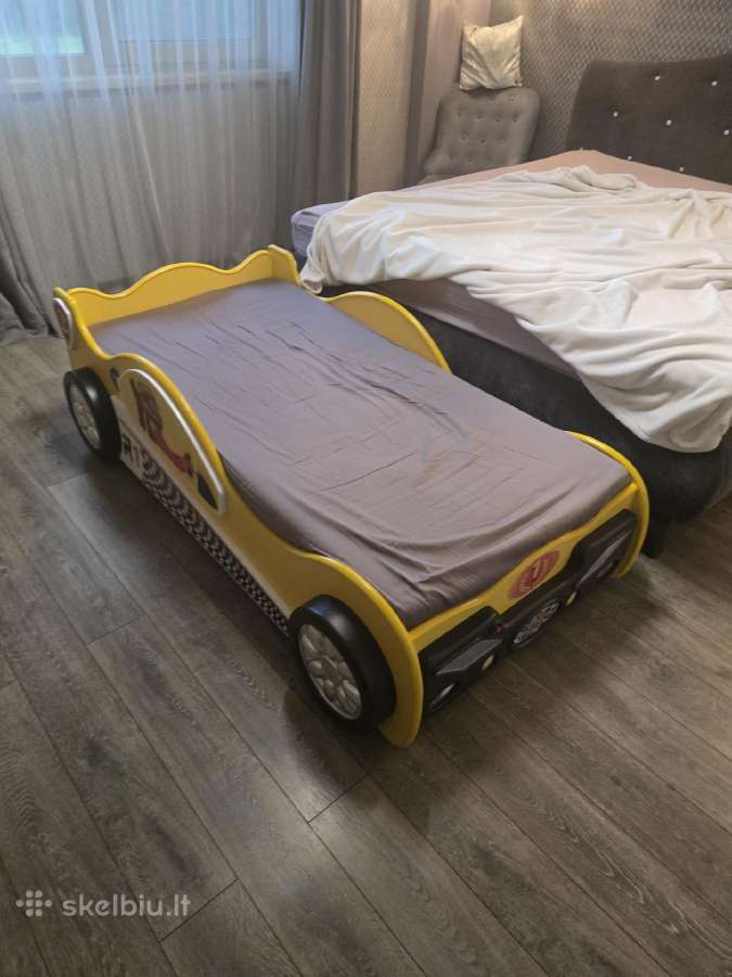 Naujos kaina 450+100