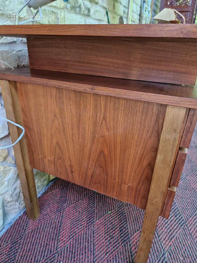 Vintažinis mid century rašomasis stalas - nuotraukos Nr. 5