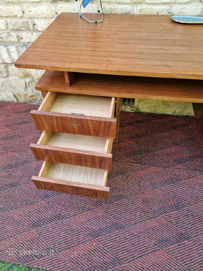 Vintažinis mid century rašomasis stalas - nuotraukos Nr. 11