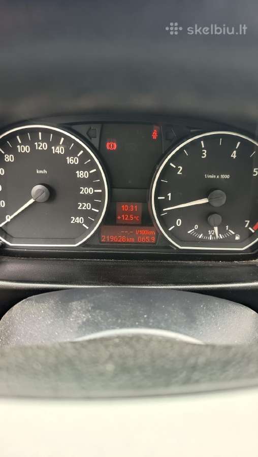 Parduodu bmw 118 2005m.