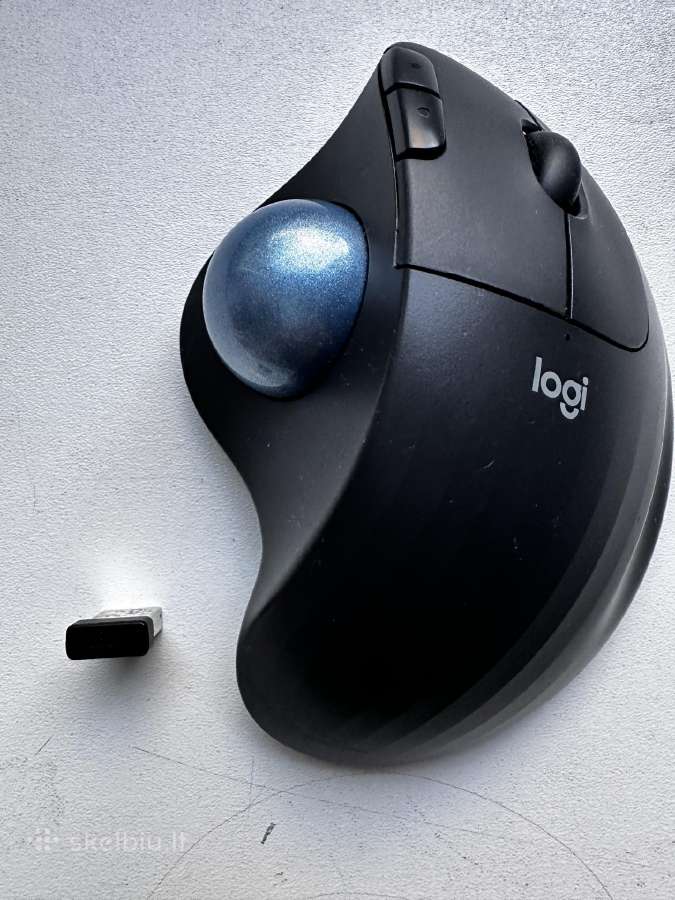 Logitech M570 wireless ball mouse