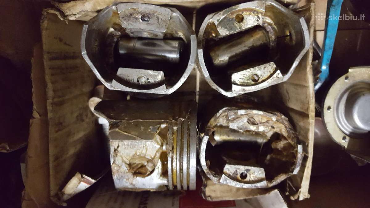 Gaz-21 Volga daliu ispardavimas Garazo valymas - nuotraukos Nr. 20