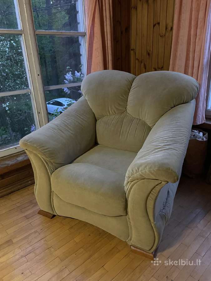 Atiduodu masyvo sofa ir foteli