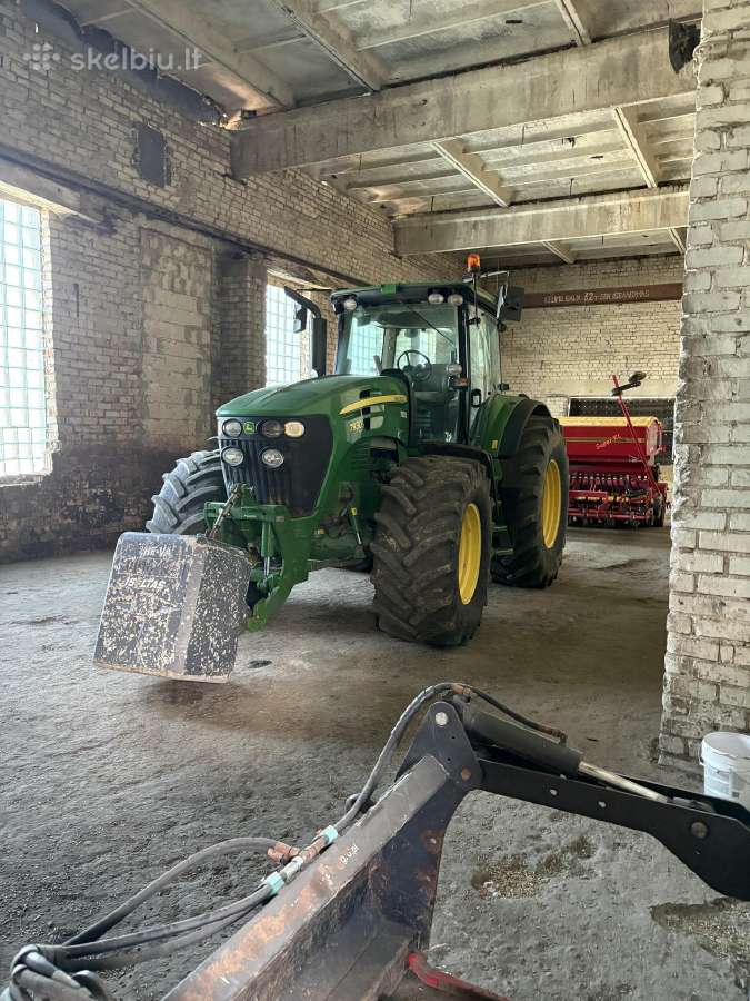 John Deere 7930