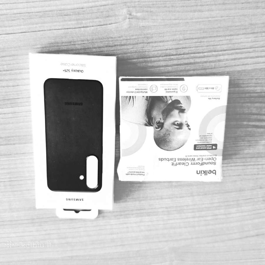 Ausinukai. Dėkliukas Samsung Galaxy S25+.