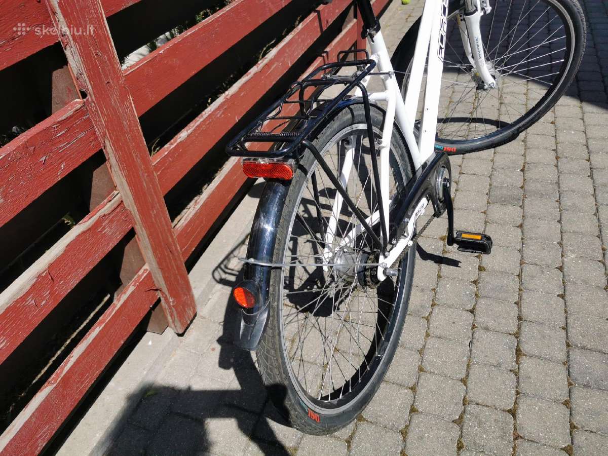 Parduodamas mažai naudotas dviratis Force