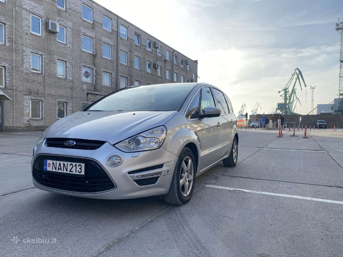 Ford S Max, erdvus ir manevringas