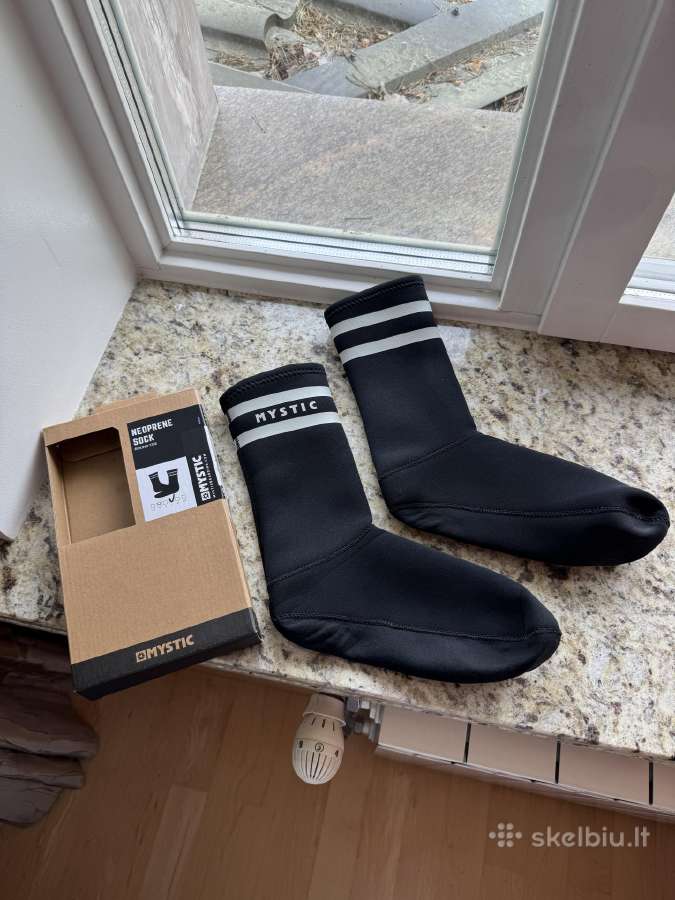 Mystic neopreninės kojinės 43-44 L dydis