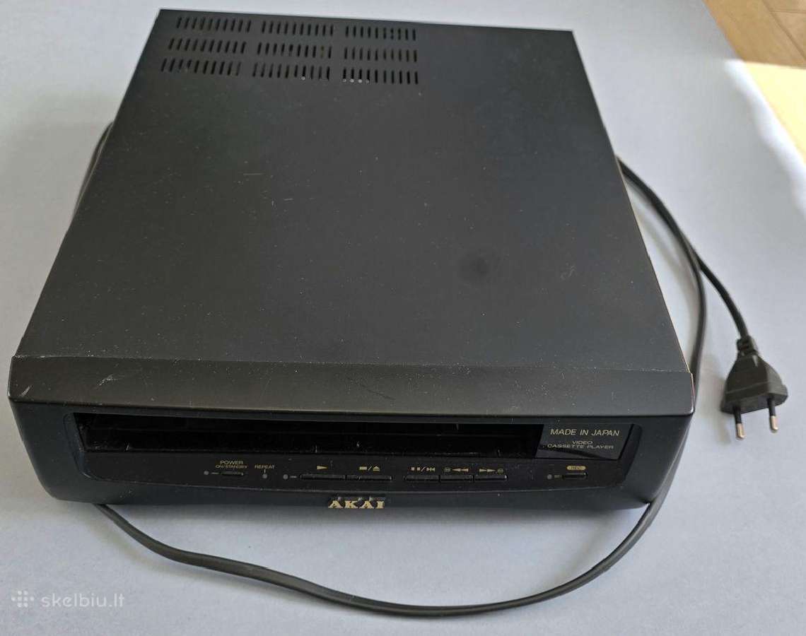 Japoniskas video magnetofonas Akai