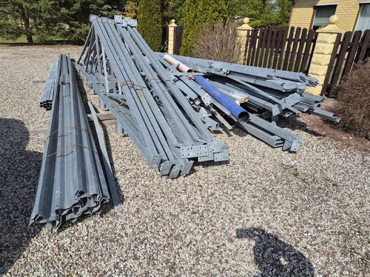 Parduodu metalini angara 15x10 aukstis 5