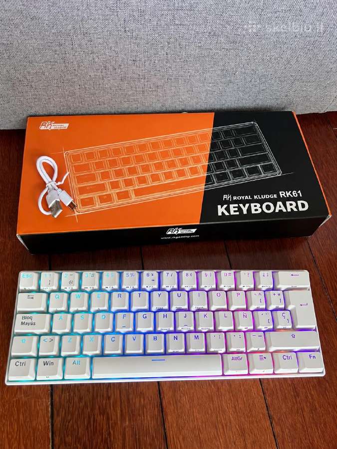 „Royal Kludge Rk61“ 60 % mechaninė klaviatūra