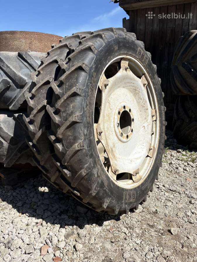 R44 R32 Siaurieji trraktoriaus purškimo ratai - nuotraukos Nr. 3