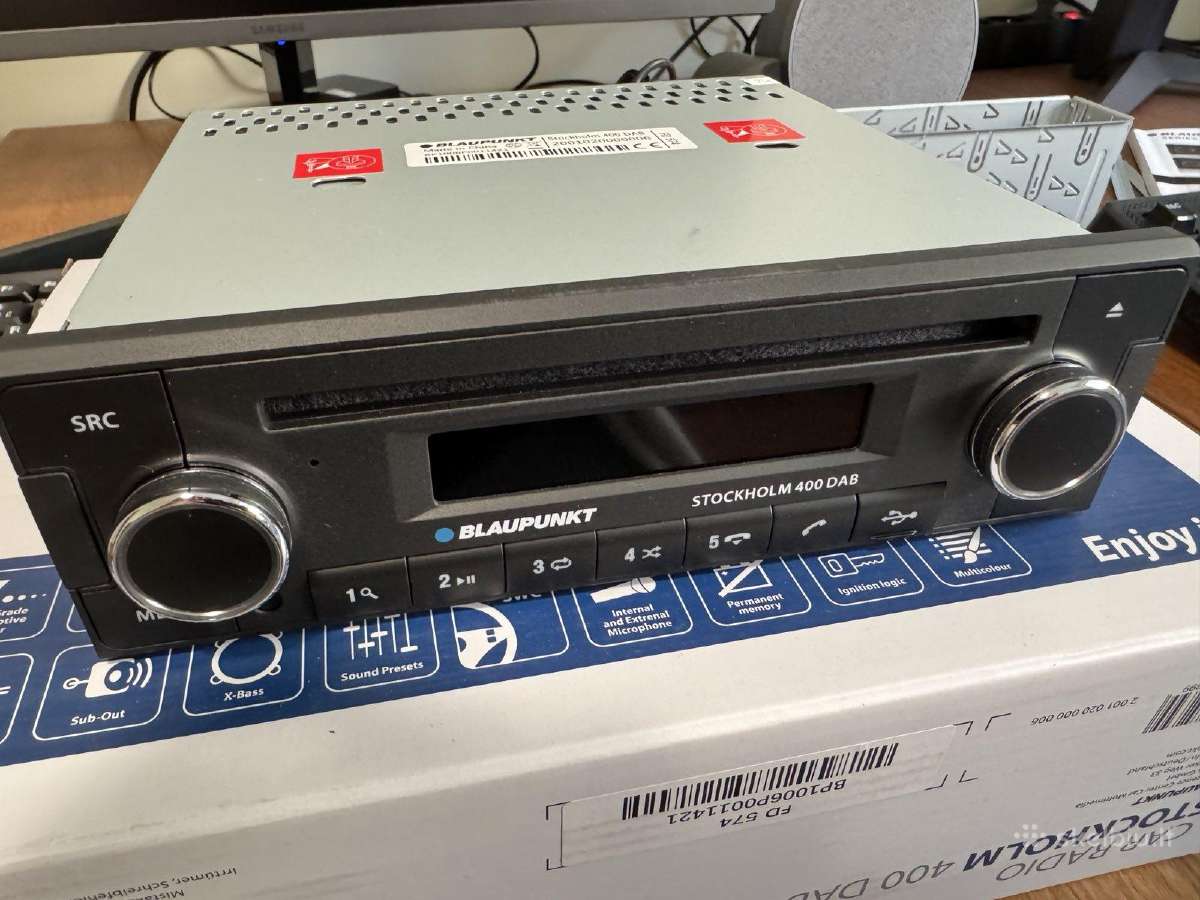 Automagnetola Blaupunkt Stockholm 400 Dab.