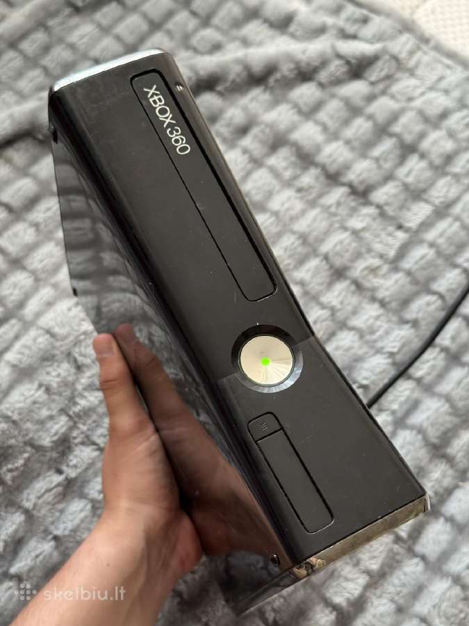 Xbox 360 Slim