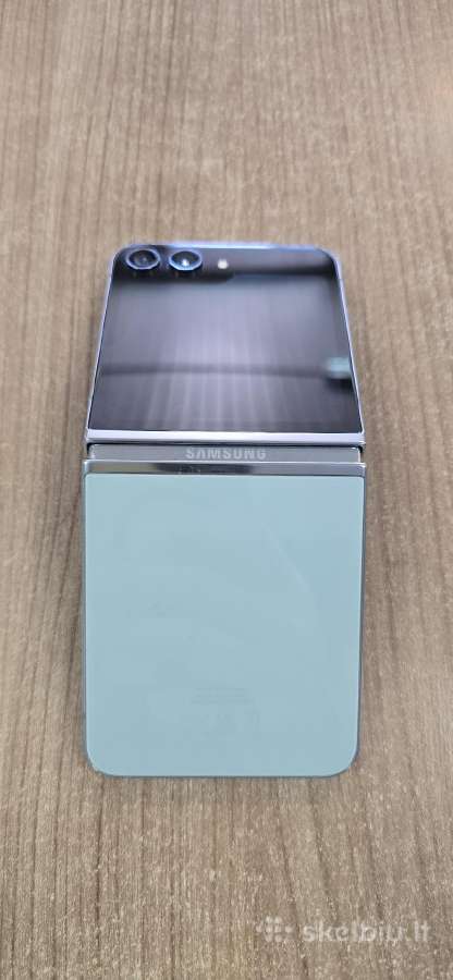 Galaxy Z Flip 5