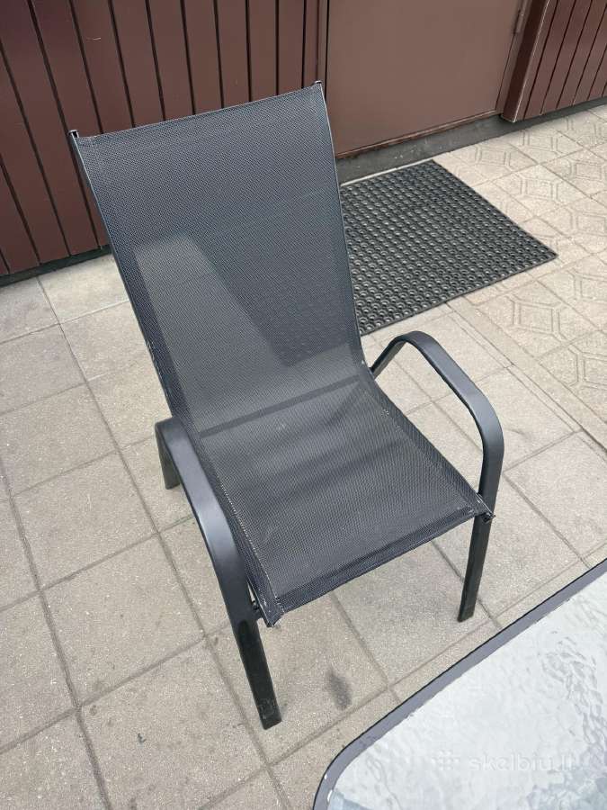 10 vnt. kėdžių