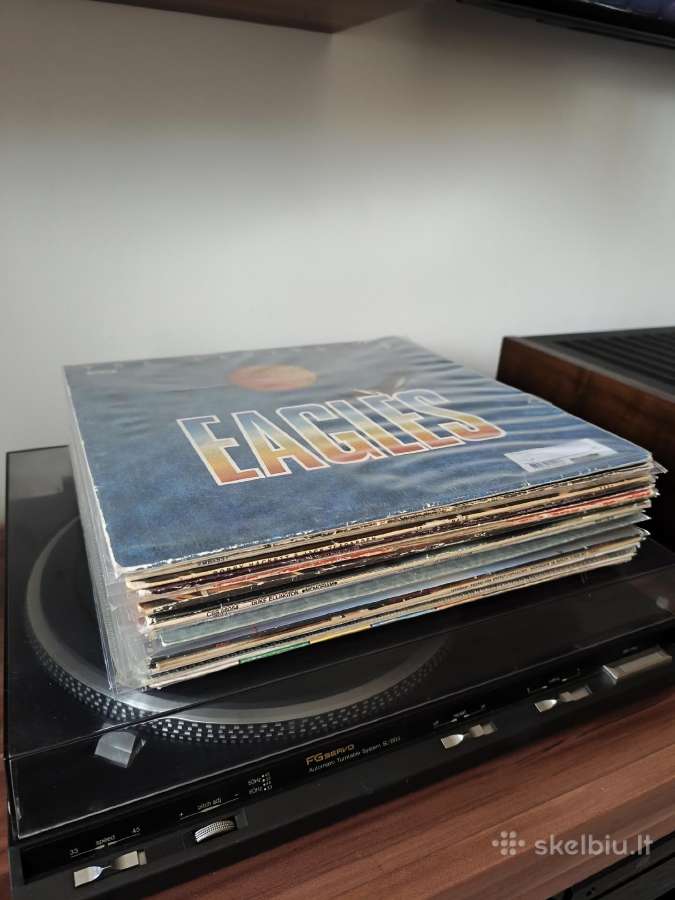 23 plokštelės ir Technics SL-bd3 grotuvas