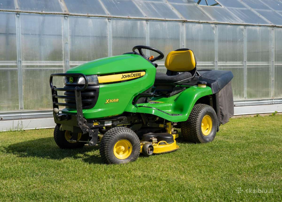 John Deere X305r