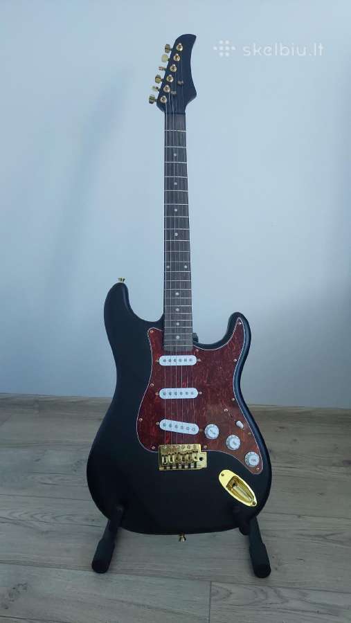 Parduodu naudotą elektrinę gitarą